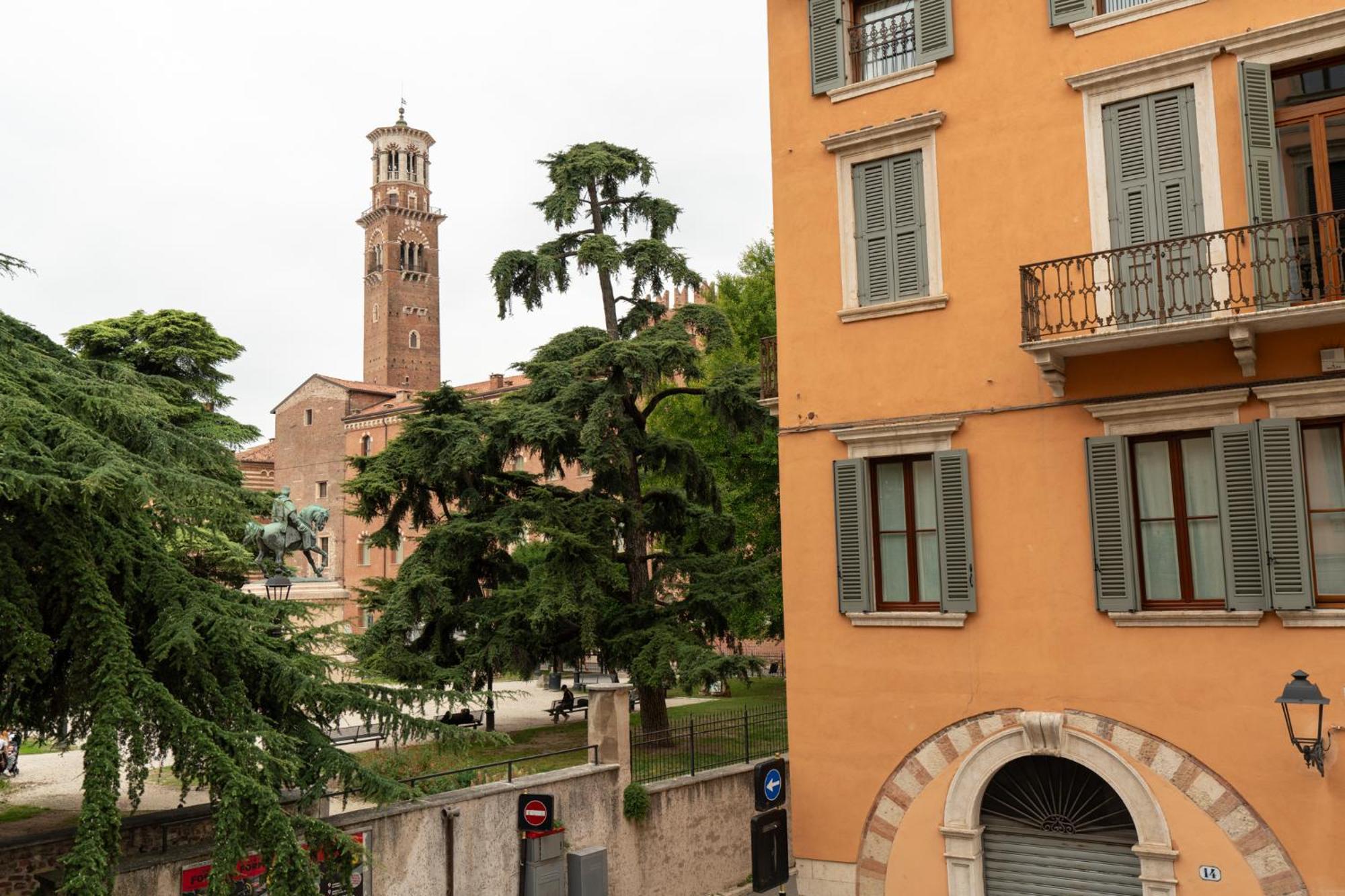 Palazzo Biasini By Postcardsfrom Hotell Verona Eksteriør bilde